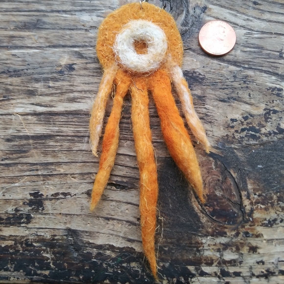 'Foxtail' XXL Statement Earrings - Picture 4 of 4